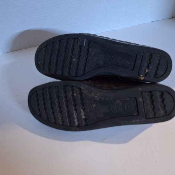 Predictions Brown Woven Mules - Picture 7 of 7